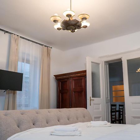 Casa Puscariu Apartment Brasov Luaran gambar
