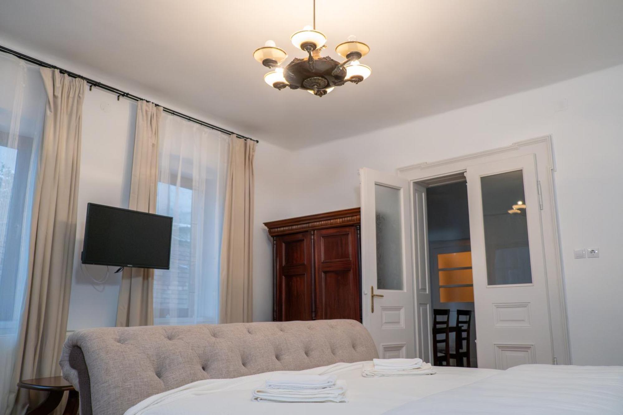 Casa Puscariu Apartment Brasov Luaran gambar