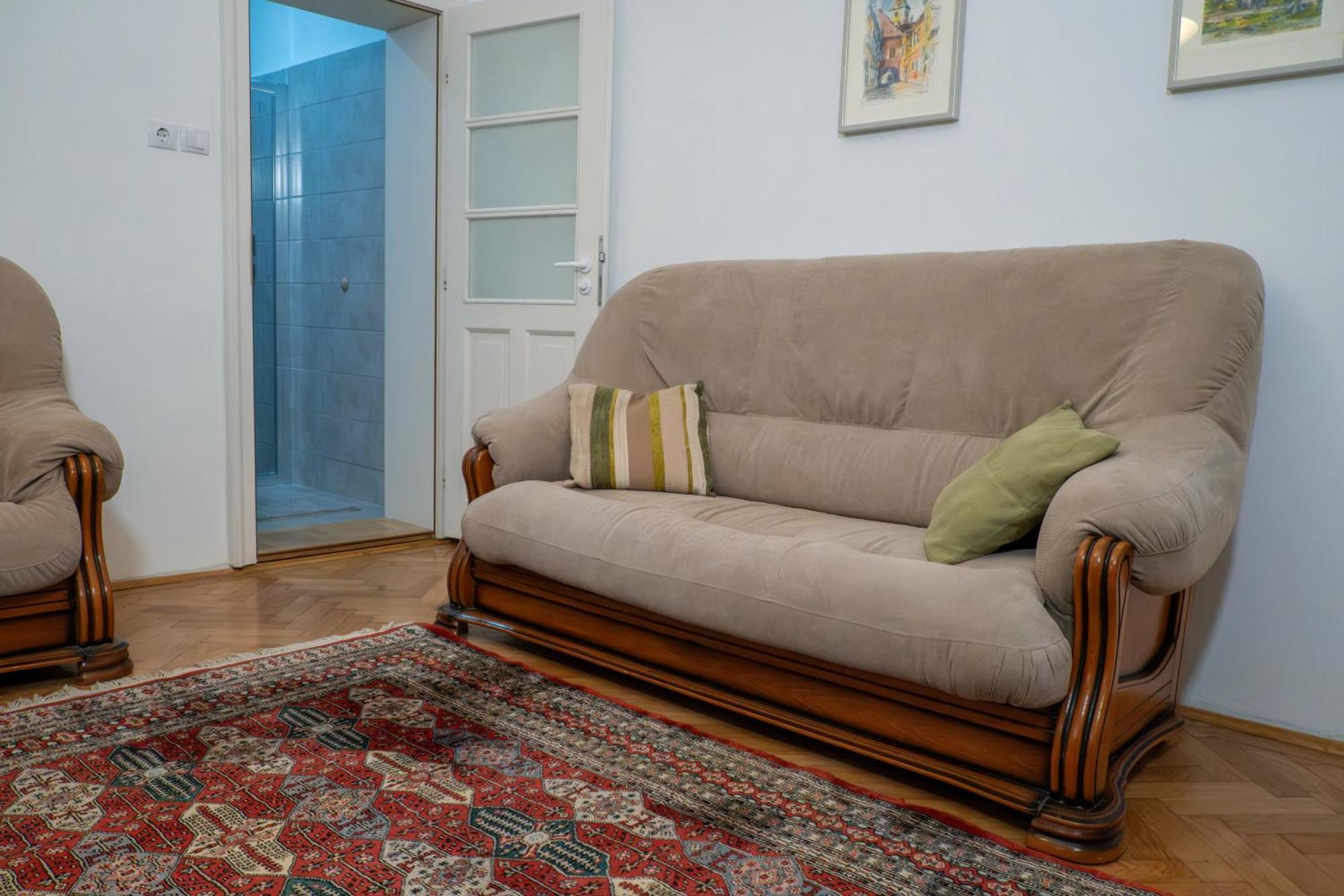 Casa Puscariu Apartment Brasov Luaran gambar