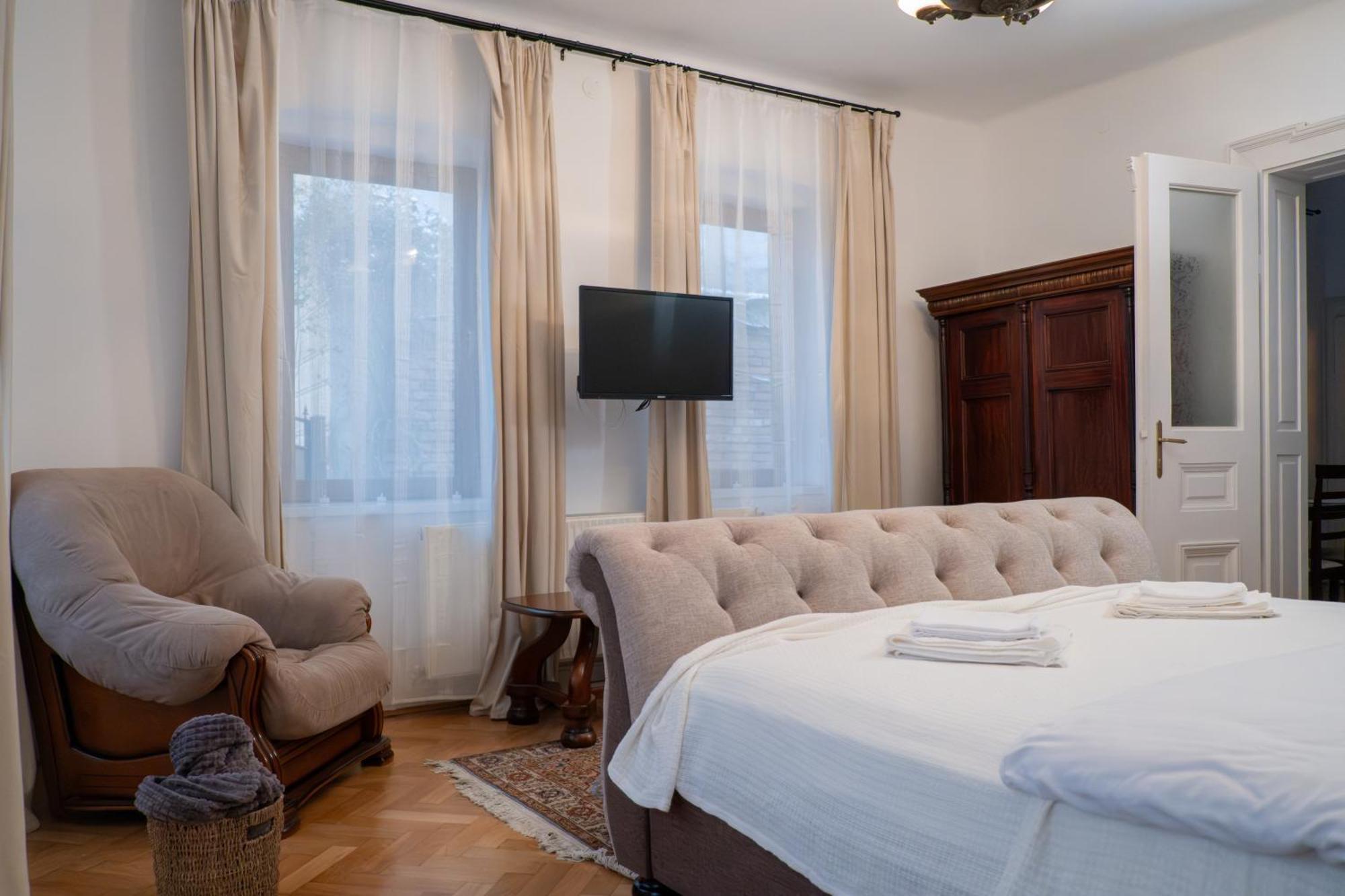 Casa Puscariu Apartment Brasov Luaran gambar