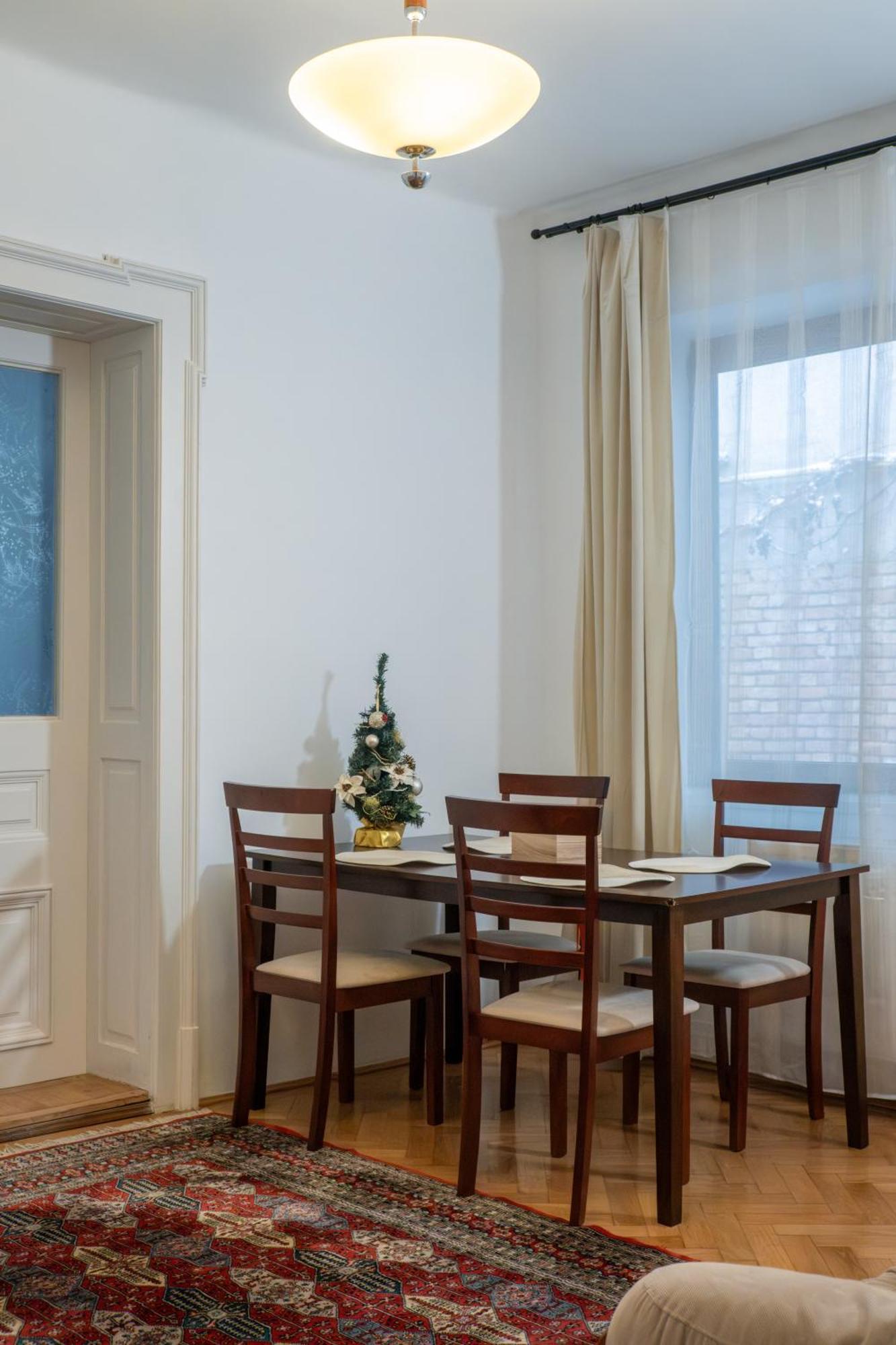 Casa Puscariu Apartment Brasov Luaran gambar